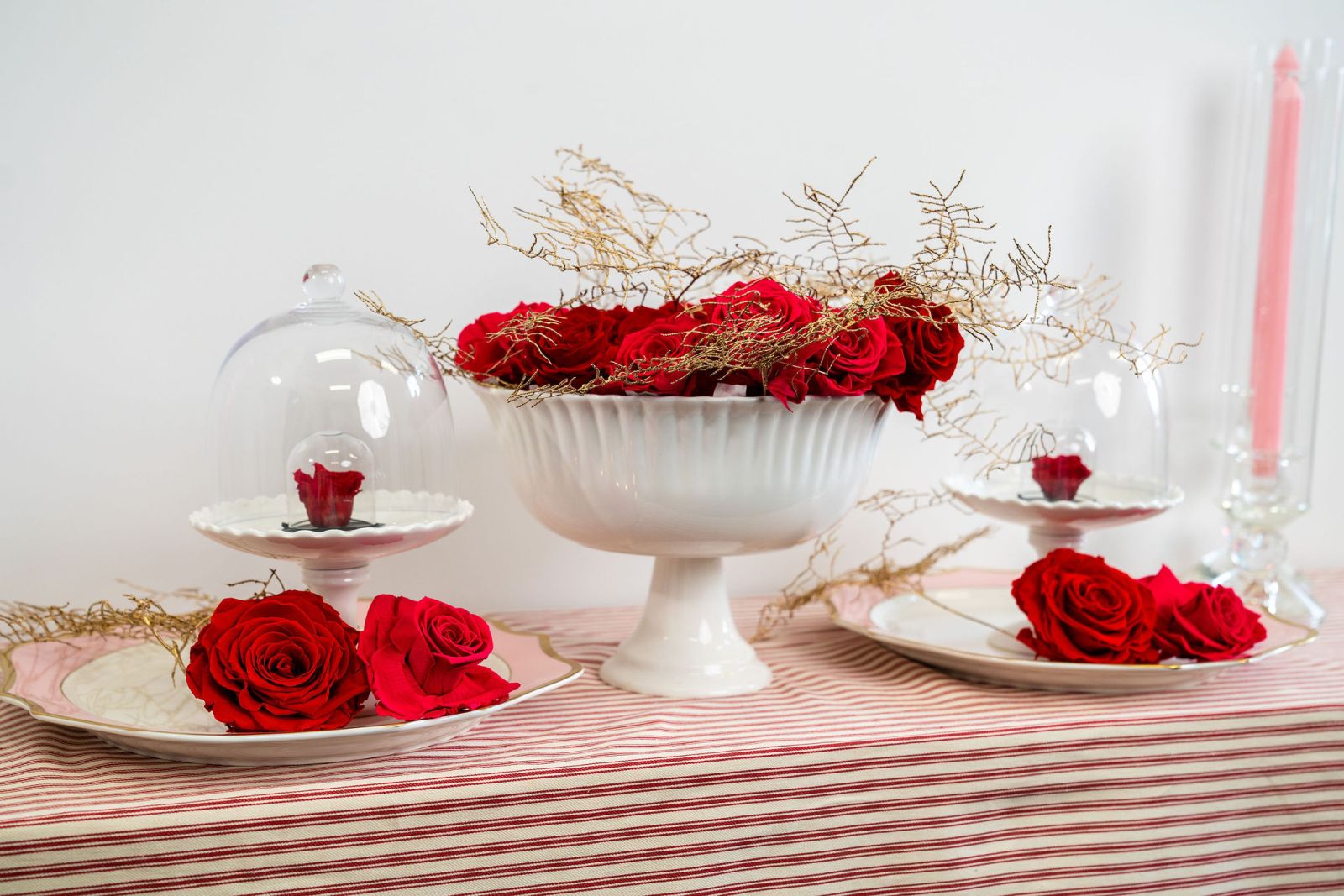 Picture of preserved roses used in Valentine's Day setting, by Flynn Graham from Wildkinds Studio.